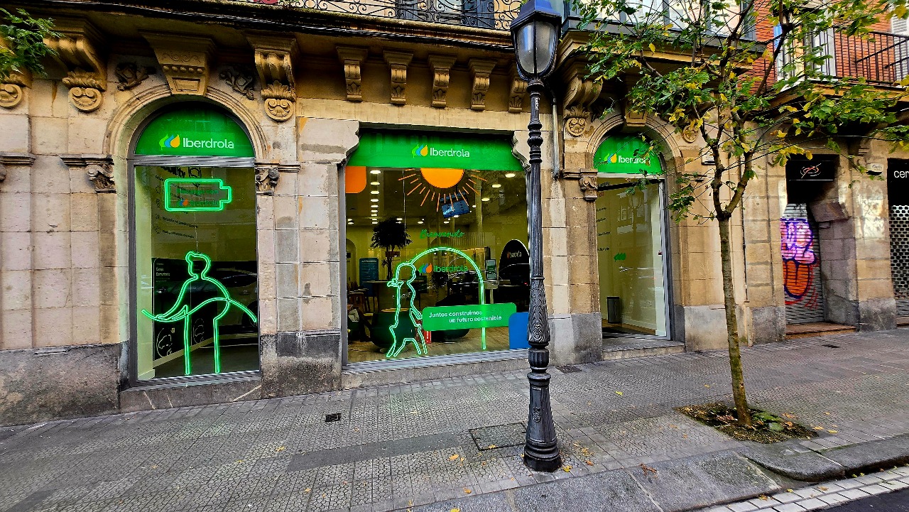 punto premium Iberdrola Bilbao Colon de Larreategui, 15